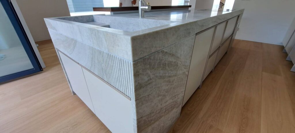 Kuchynská linka z kvarcitu