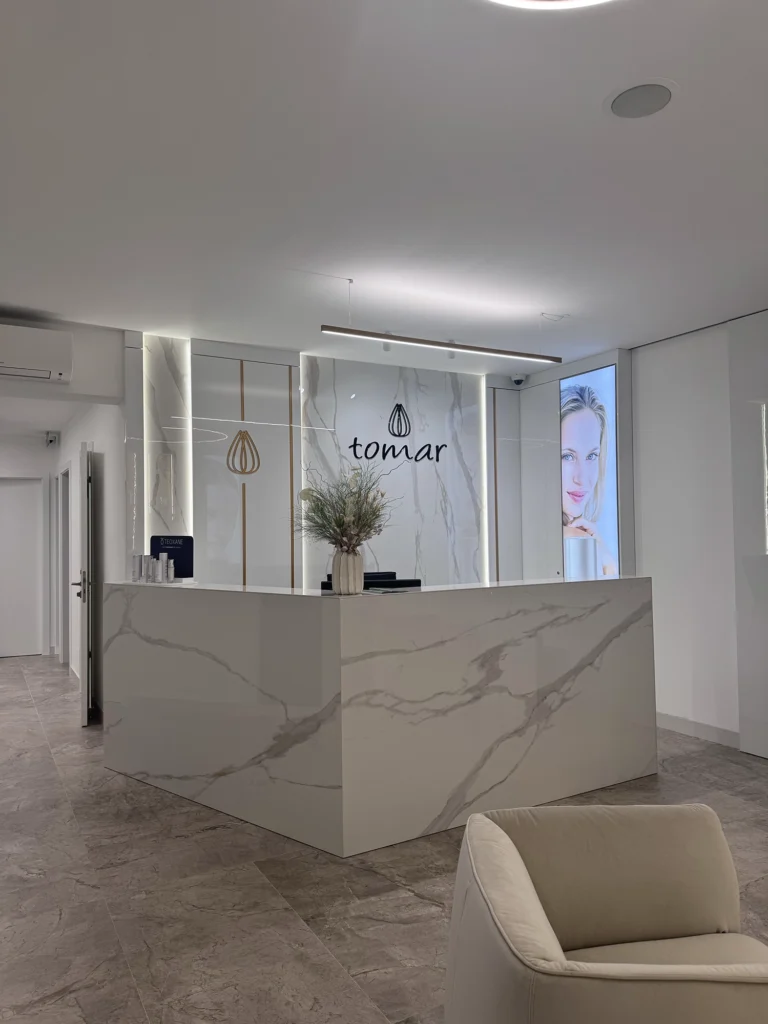 Realizácia recepcie salónu za použitia technického kameňa